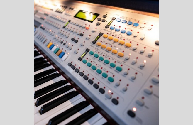 Used Orla GT9000 Organ All Inclusive Top Grade Package (SN:GENUOR) - Image 7